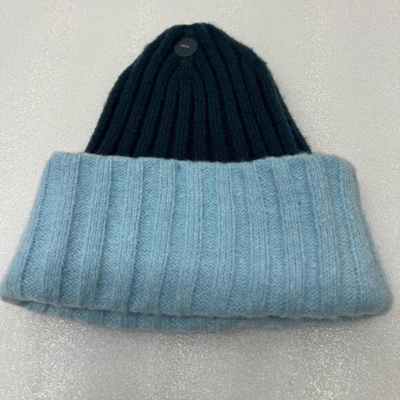 On-34th beanie hat - Picture 4 of 5
